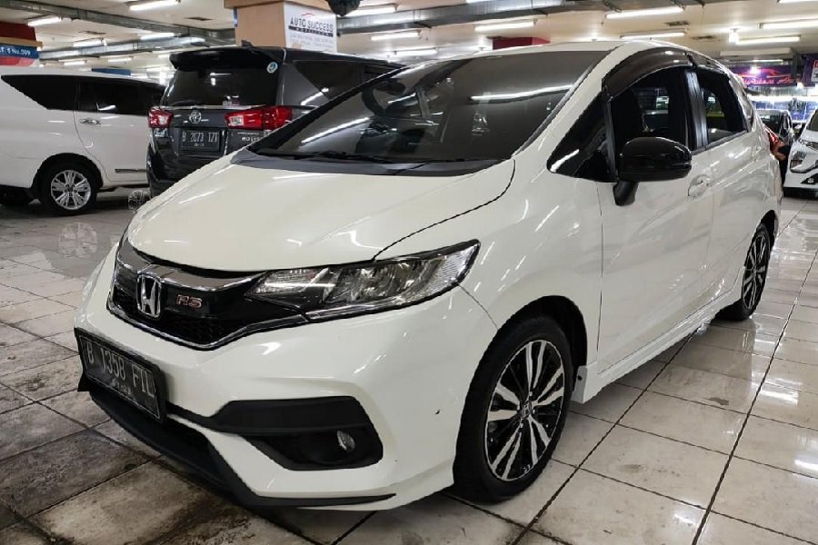 Sempurna dari Setiap Sisi Honda Jazz Tahun 2018 Bekas dengan Harga Terjangkau!