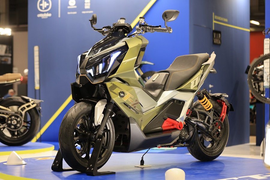 Skutik Listrik Terbaru, Ovaobike CTX Super Gahar & Punya Tenaga Gila, Bisa Bikin NMAX 155 Kecipratan Debu!