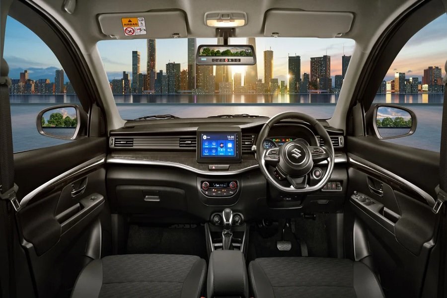 Suzuki XL7 Hybrid Diskon Rp 30 Juta di IIMS 2024 Kesempatan Emas Untuk Miliki Mobil Ramah Lingkungan!