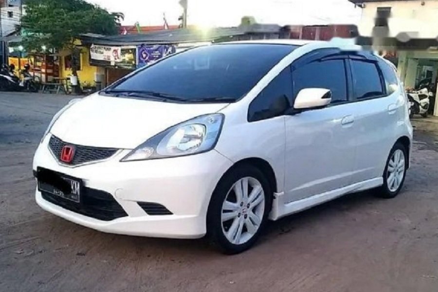 Tawaran Istimewa Honda Jazz 2010 Mulus dan Bergaransi, Harga Setara LCGC dengan Toyota Agya 2015!