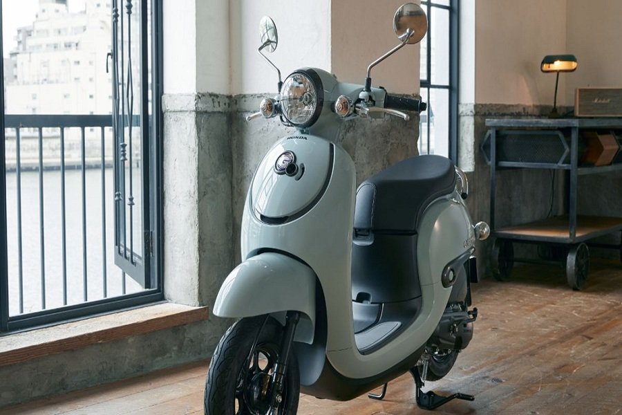 Terungkap! Honda Giorno+ Skutik Klasik dengan Fitur Kekinian yang Lebih Apik dari Honda Stylo 160!