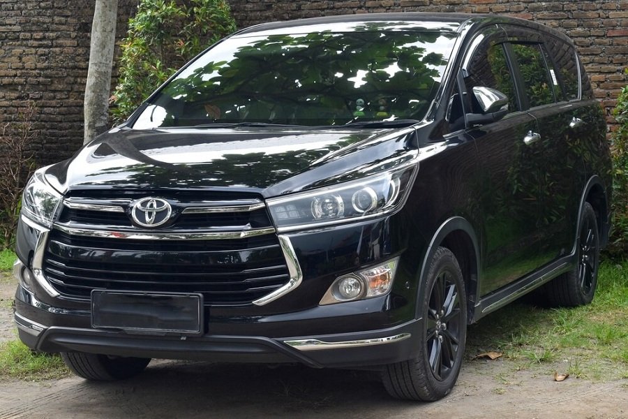 Terungkap! Kenapa Toyota Kijang Innova V 2.0 Layak Dijuluki 'Mobil Sejuta Umat