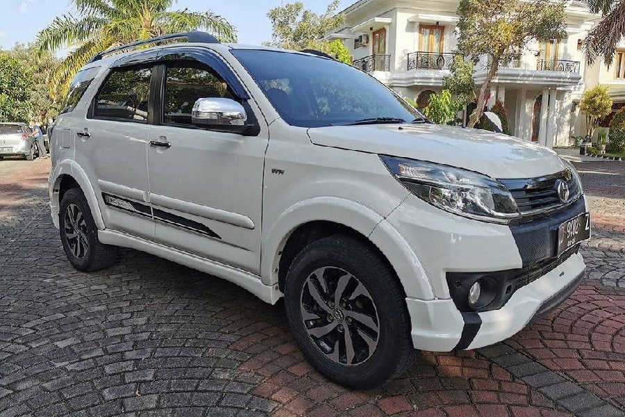 Toyota Rush 2015 TRD Sportivo Pilihan Cerdas SUV Bekas dengan Harga Menarik!