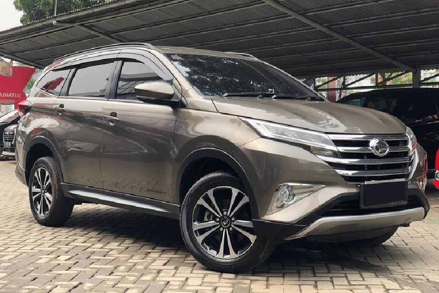 Toyota Voxy Bekas di Tahun 2024 Pilihan Cerdas Mobil Keluarga Nyaman dengan Harga Terjangkau