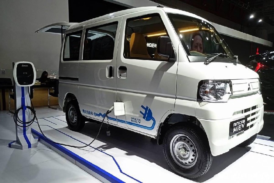 Waktunya Pebisnis Merapat! Mitsubishi Mengenalkan Mobil Servis L100 EV Solusi Inovatif untuk Dunia Bisnis