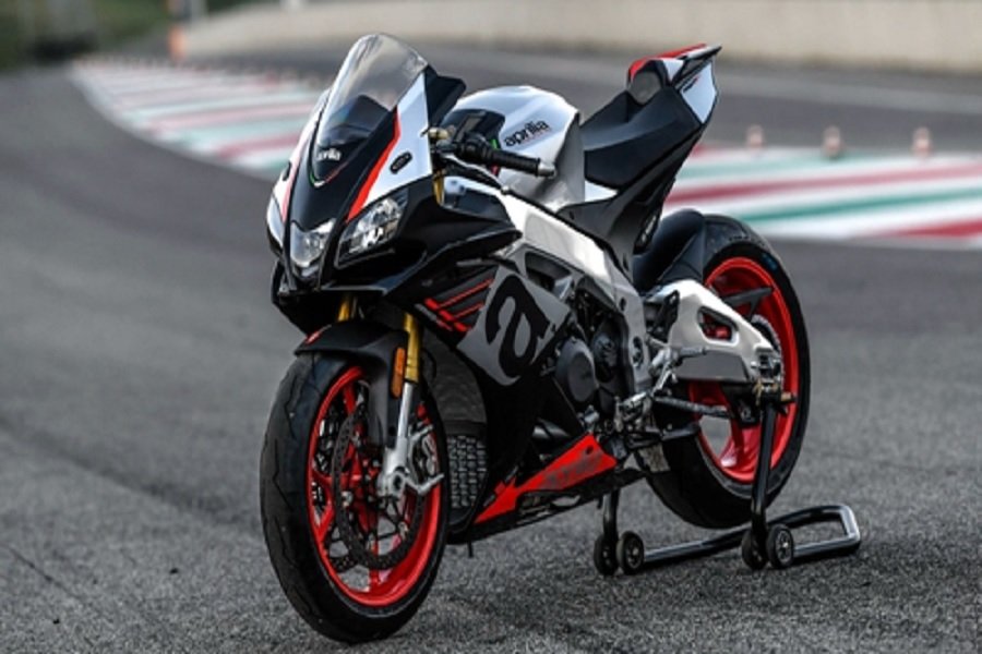 Wow! Aprilia RS V4 RR Kombinasi Performa dan Desain yang Mewah!