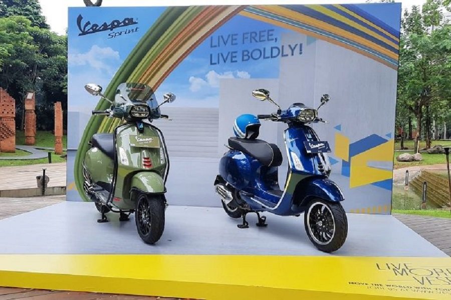 Wow! Desain Ciamik Vespa Sprint S 150 Bikin Honda Stylo 160 Minder, Harganya Bikin Kepincut!