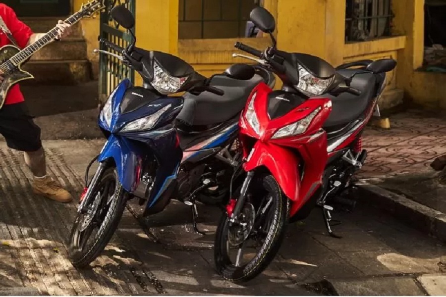 Wow! Honda Revo 2024 Tiba dengan Tampilan Lebih Gagah dan Fitur Premium, Bikin Penggemar Motor Bebek Terkesima!