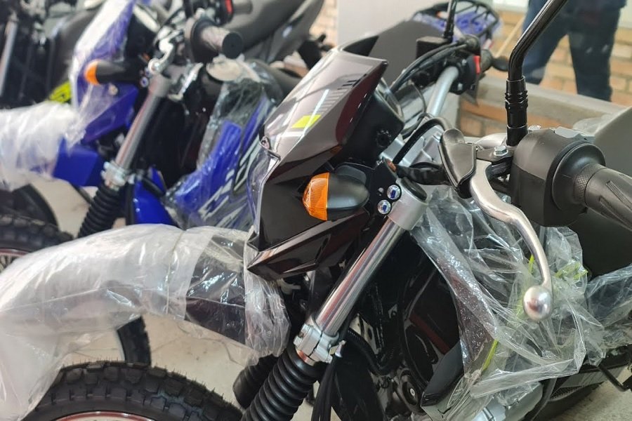 Wow! Yamaha DT125 2024 Siap Terjang Jalan Trabasan! Kapan Tiba di Indonesia Penasaran