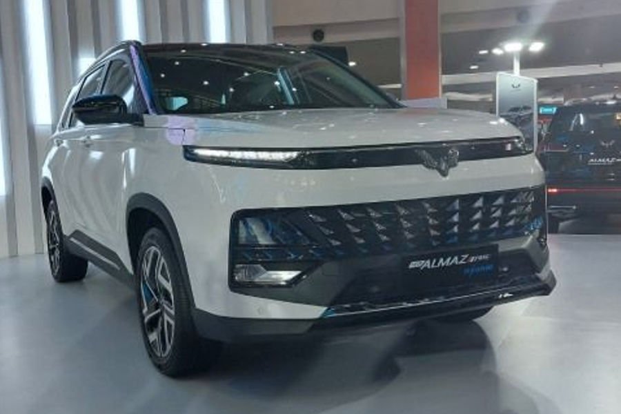 Almaz RS ProHybrid SUV Terbaru dengan Teknologi Terkini