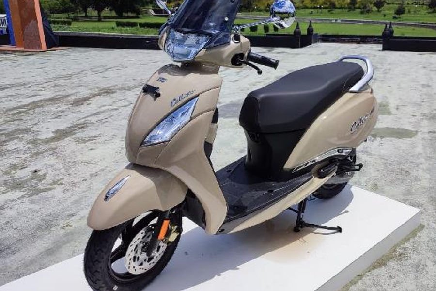 TVS Calisto 125 Cc Motor Matic dengan Kapasitas Bagasi Luas