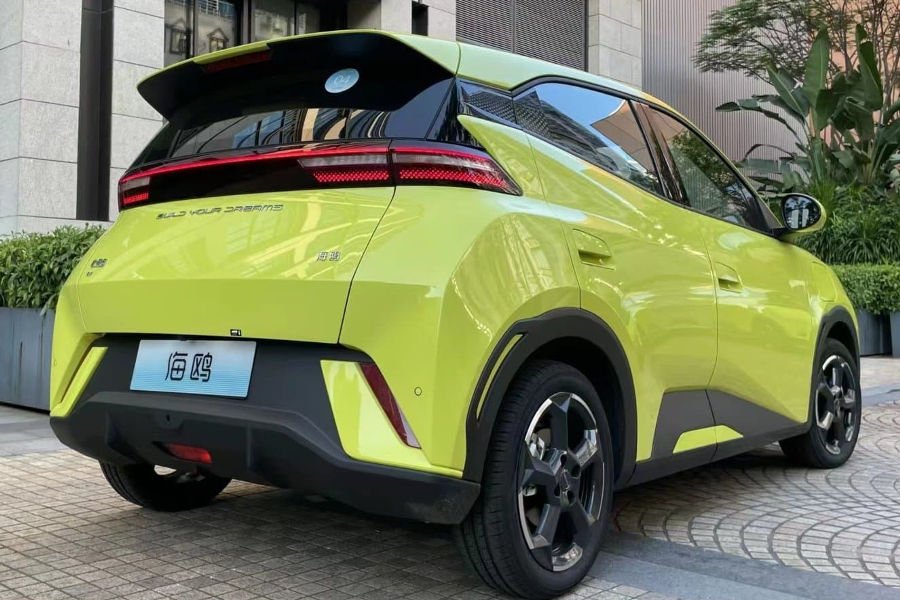 BYD Dolphin Mini Mobil Terbaru dengan Harga Terjangkau