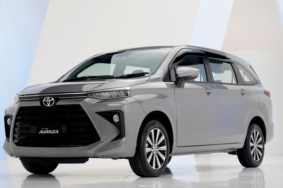 Pilihan Mobil LMPV Terbaik untuk Perjalanan Keluarga yang Nyaman
