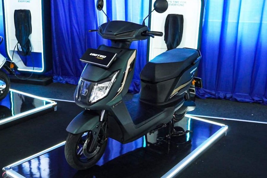 Pilihan Motor Listrik dengan Baterai Besar yang Terjangkau
