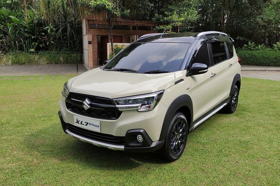 4 Alasan Mengapa Suzuki XL7 Sukses Menjadi Mobil Terlaris Mengalahkan Toyota Veloz dan Daihatsu Xenia