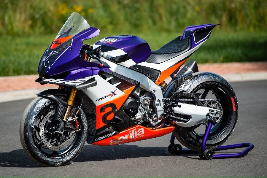 Aprilia RS V4 Karya Seni Motor Sport Italia yang Menggetarkan Pecinta Otomotif