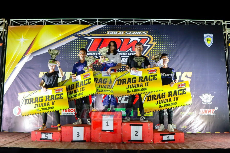 DR Esterita (Podium 5)
