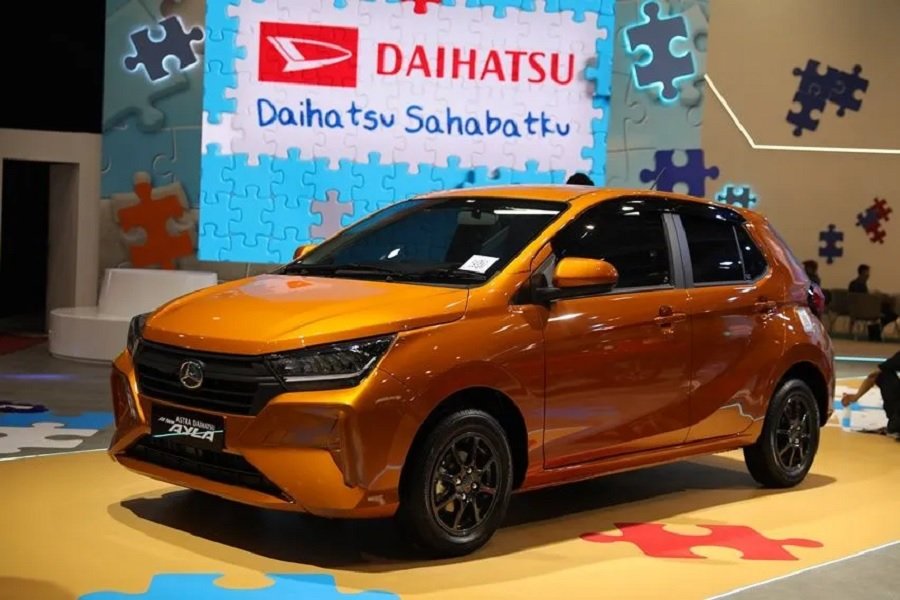 Daihatsu Ayla 1.0 M MT, Mobil Termurah dengan Fitur Premium di Indonesia!