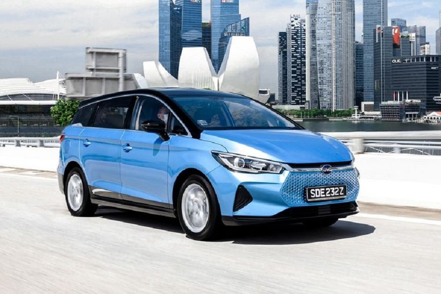 BYD E6! Taksi Listrik Terbaru Bluebird dengan Fitur Super Komplit!