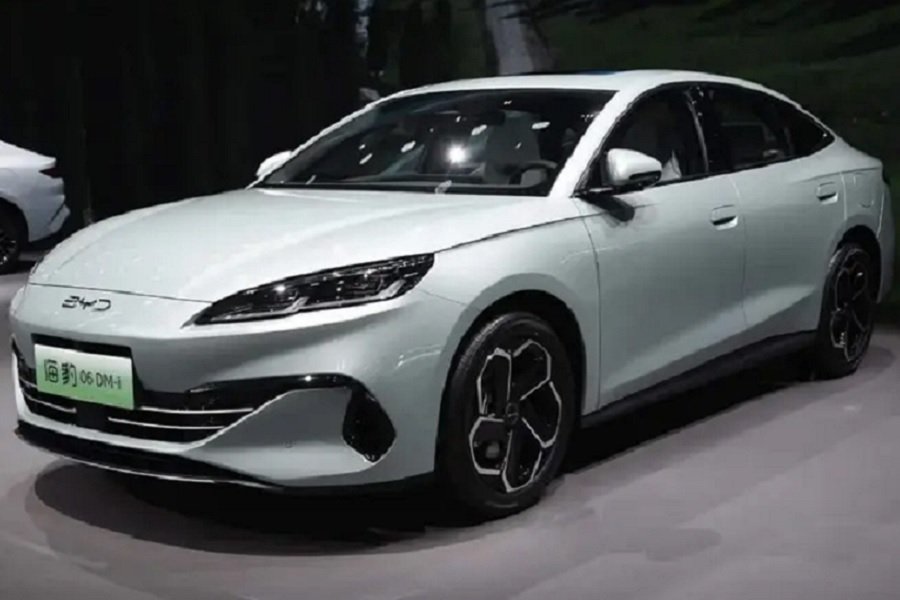 BYD Seal 06 DM-i Mengungkap Rahasia Mobil Hibrida Terbaru dengan Teknologi Canggih!