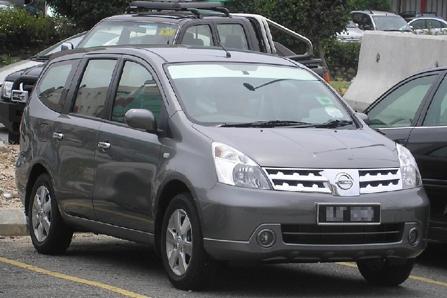 Bikin Geleng-Geleng! 5 Rahasia Yang Wajib Kamu Tahu Sebelum Membeli Nissan Grand Livina