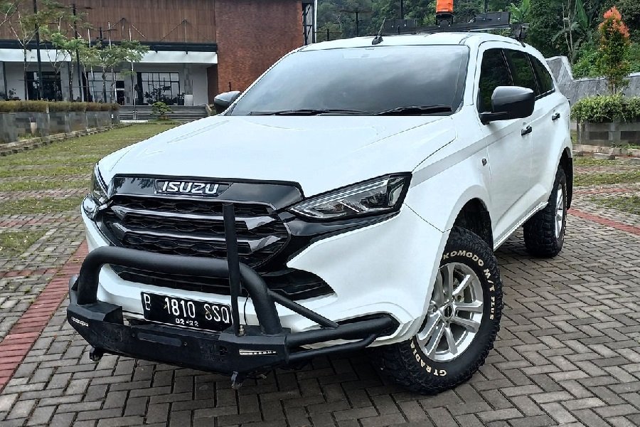 Cek! Temukan 8 Keunggulan Terbaik All New Isuzu mu-X 4x4 yang Wajib Anda Ketahui