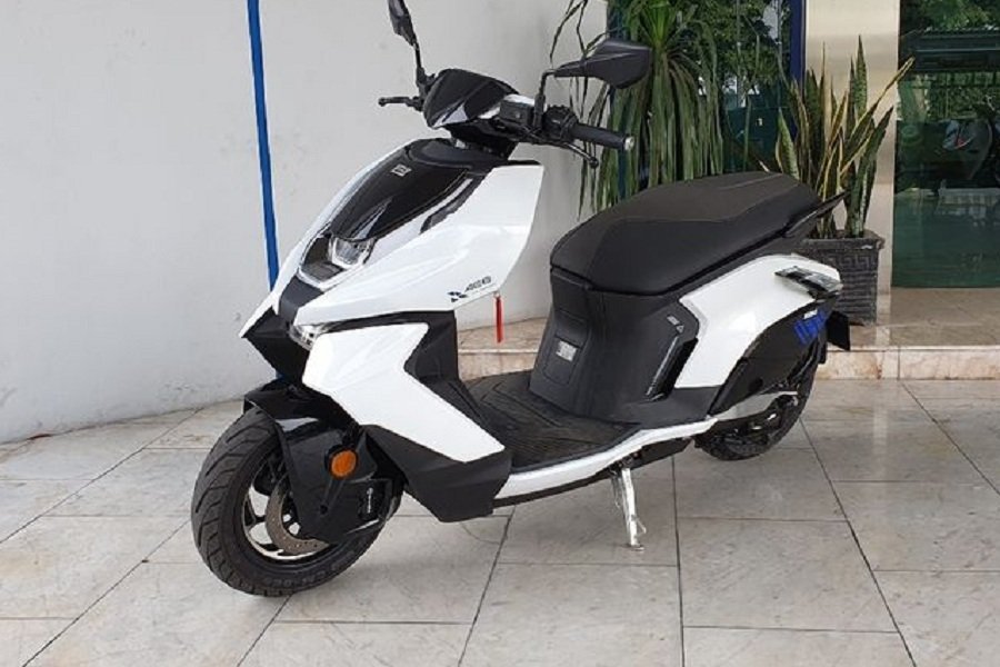 Desain Futuristik dan Spek Dewa! Zeeho AE8 yang Membawanya Menang di OTOMOTIF Award 2024