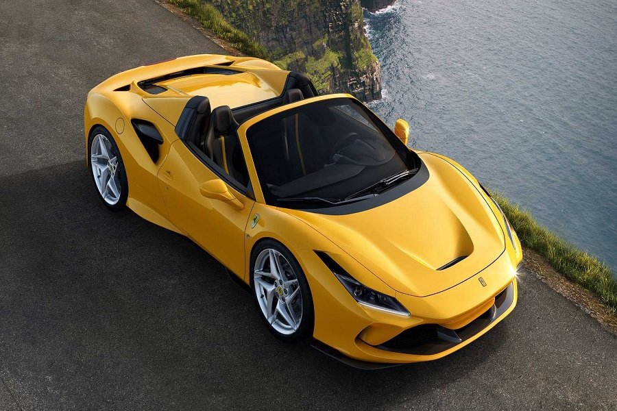 Ferrari F8 Spider, Keindahan Italia dan Teknologi Otomatis Terbaru!