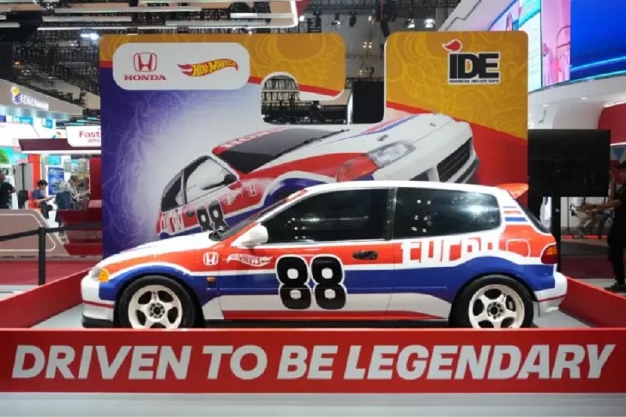 GIIAS 2024 Diecast Honda Civic EG Hot Wheels Bikin Heboh!