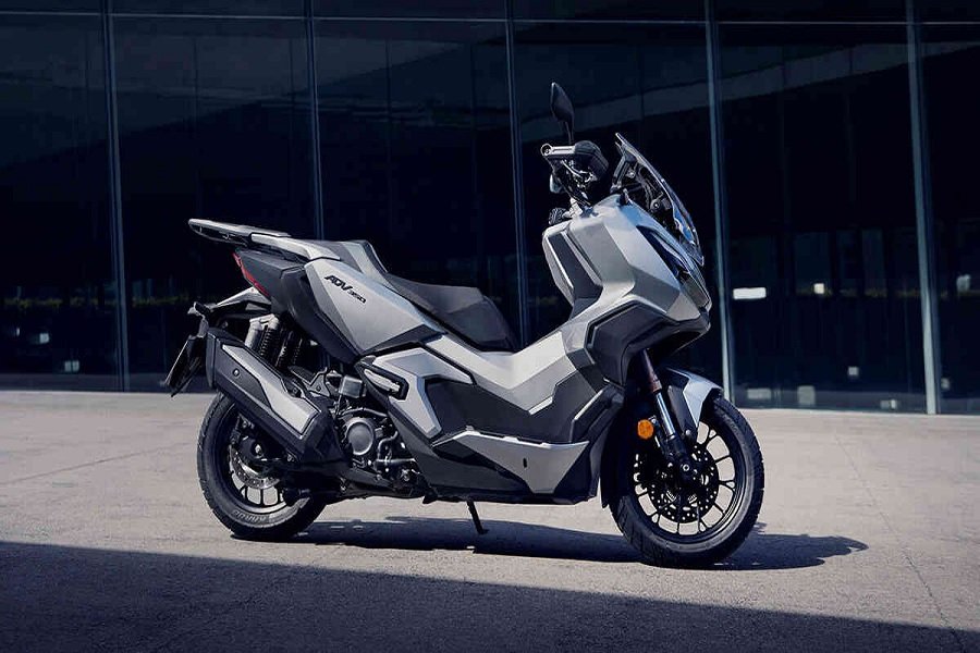 Honda ADV 350 2024 Skuter Matik Idaman Petualang dengan Performa Tangguh dan Irit Bahan Bakar!