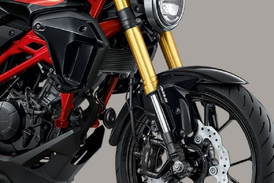 Honda CB150R 2024 Motor Retro dengan Sentuhan Modern dan Fitur Canggih!