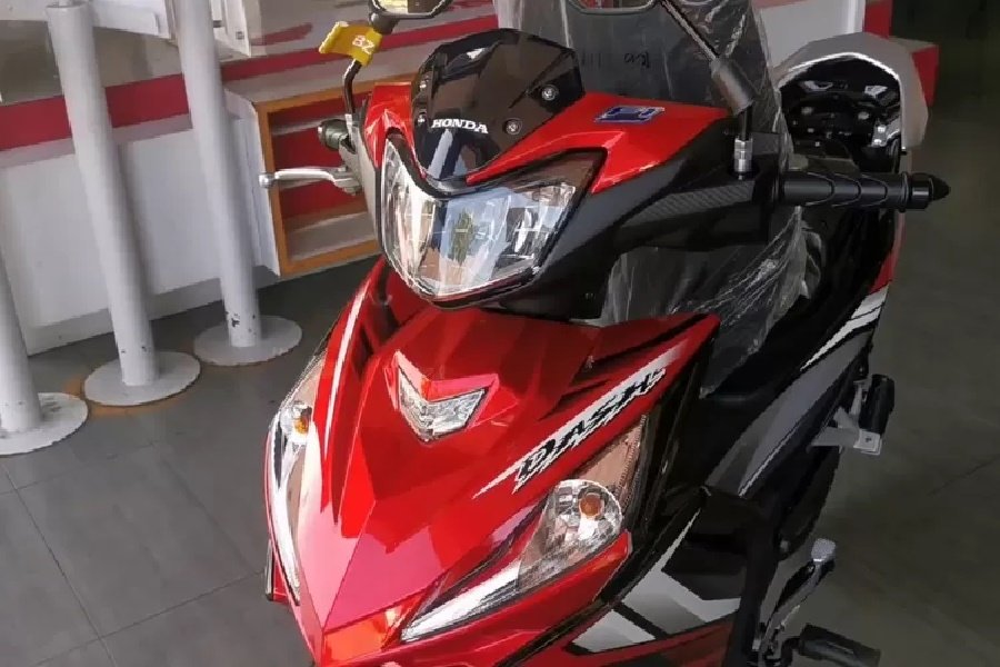 Honda Dash 125 2024 Motor Bebek Terbaru dengan Warna Memukau!