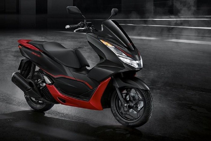 Honda PCX 160 Skuter Mewah dengan Performa Bandel dan Konsumsi Bahan Bakar Irit, Hanya Rp 32 Jutaan!