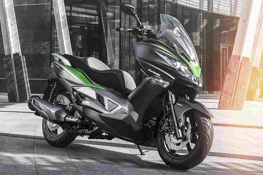 Ini Dia! Kawasaki J300, Motor Matic Anti-Mainstream dengan Gaya Macho dan Performa Monster ala Ninja!