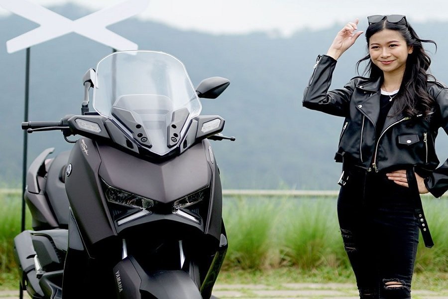 Jangan Ketinggalan! Spesifikasi dan Promo Terbaru Yamaha XMAX 250 Connected 2024, Harga Spesial di Berbagai Varian!