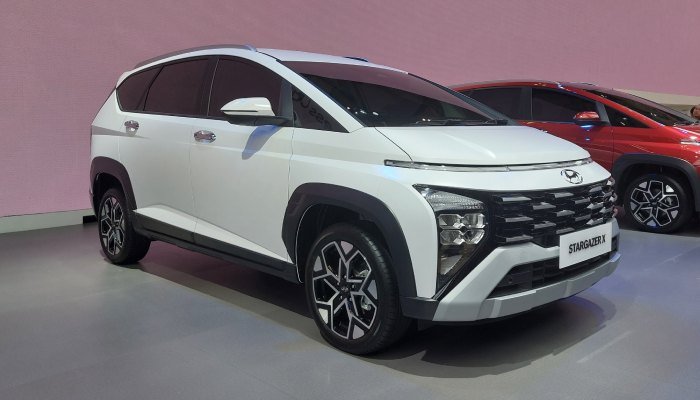 Keunggulan dan Fitur Hyundai Stargazer X yang Sedang Diskon!