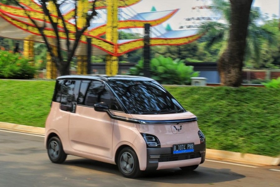 Mengejutkan! Mobil Listrik Bekas Jatuh Harganya, Apakah Ini Peluang Emas?