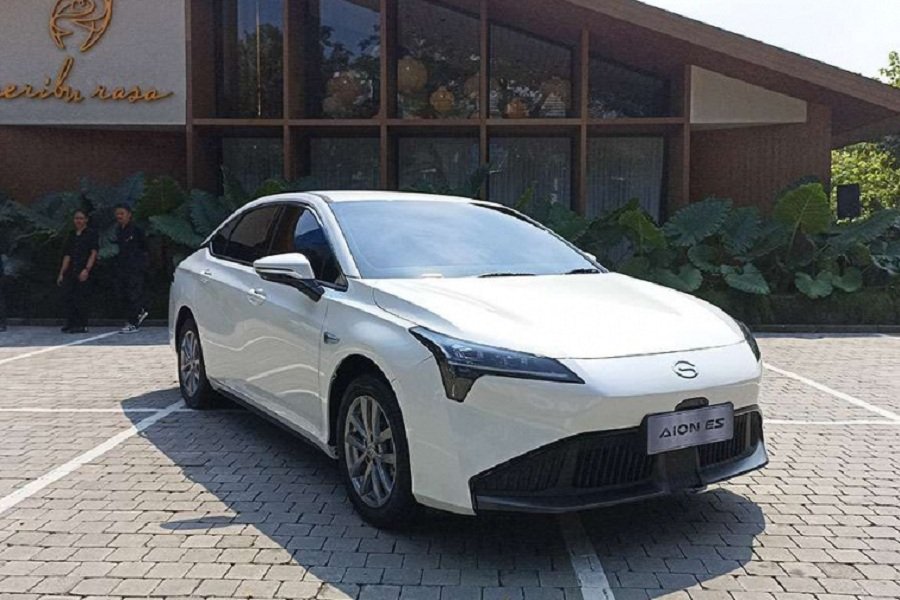Peluncuran GAC Aion ES di Indonesia! Sedan Listrik dengan Performa Tinggi dan Fitur Canggih
