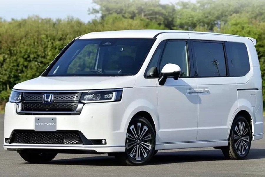 Peluncuran Honda Step WGN di GIIAS 2024! Saingan Berat Toyota Voxy dan Nissan Serena