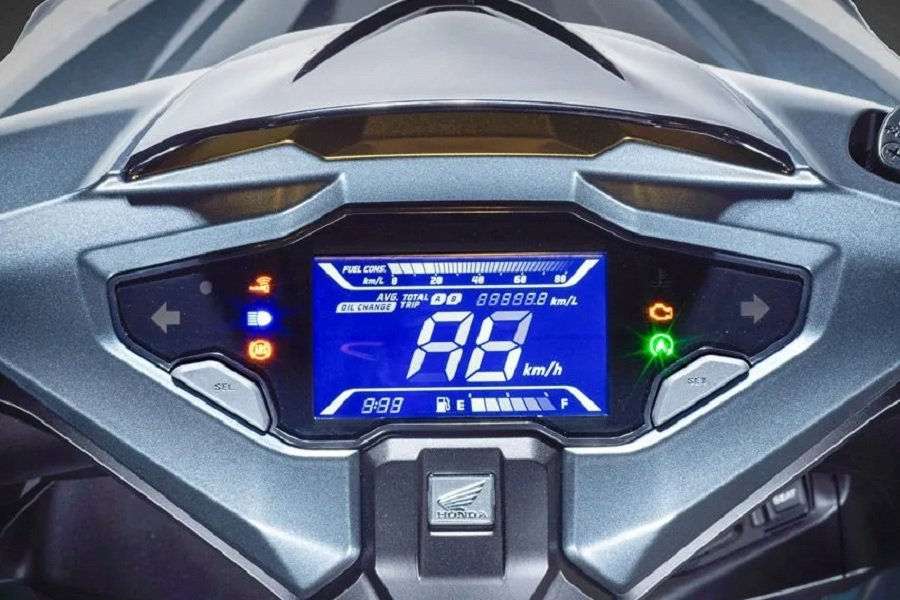 Perbandingan Honda Airblade 160 2024 vs Yamaha Aerox Mana yang Lebih Worth It