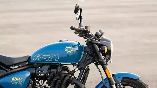 Royal Enfield Shotgun 650, Macho dengan Gaya Timeless dan Fitur Canggih!