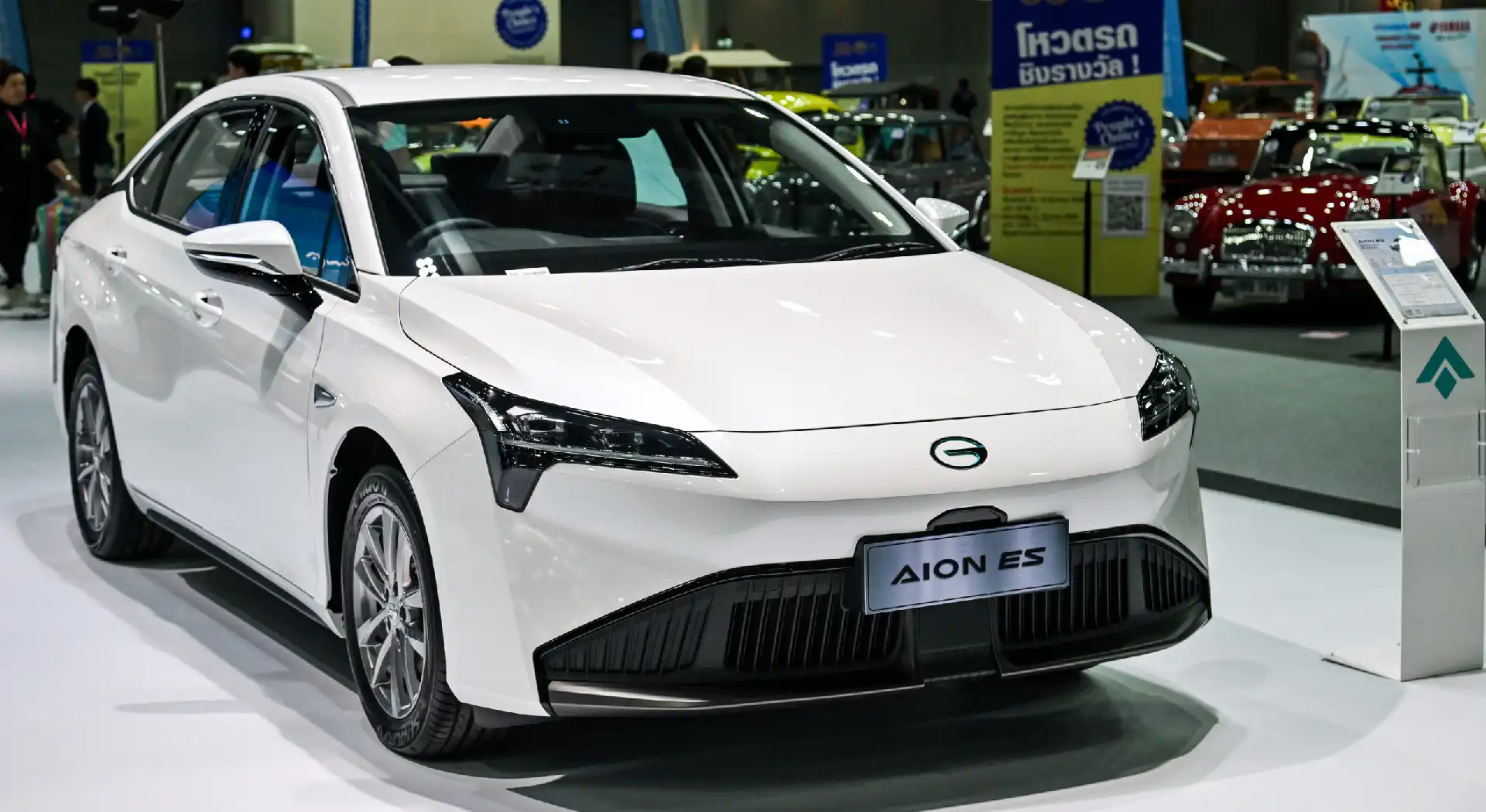 Sedan Listrik Terbaru! Aion ES Teknologinya Keren