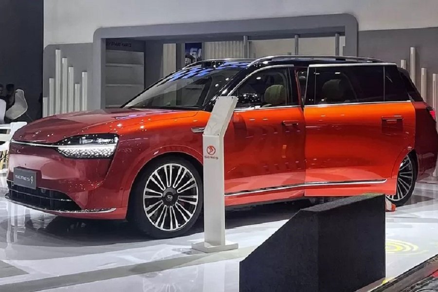 Seres 9 Concept Bintang Teknologi di GIIAS 2024!