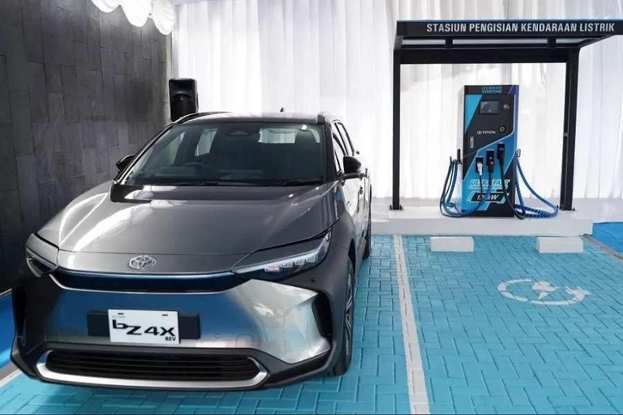 Tak Khawatir Kehabisan! Toyota Perluas Jaringan Charging Spot untuk Mendukung Mobilitas Kendaraan Listrik di Jakarta dan Sekitarnya
