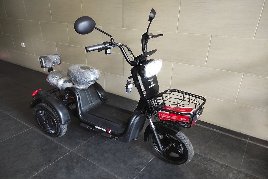 Yuk Intip Spesifikasi dan Harga Uwinfly Romeo Sepeda Listrik Roda 3 yang Stylish dan Nyaman!