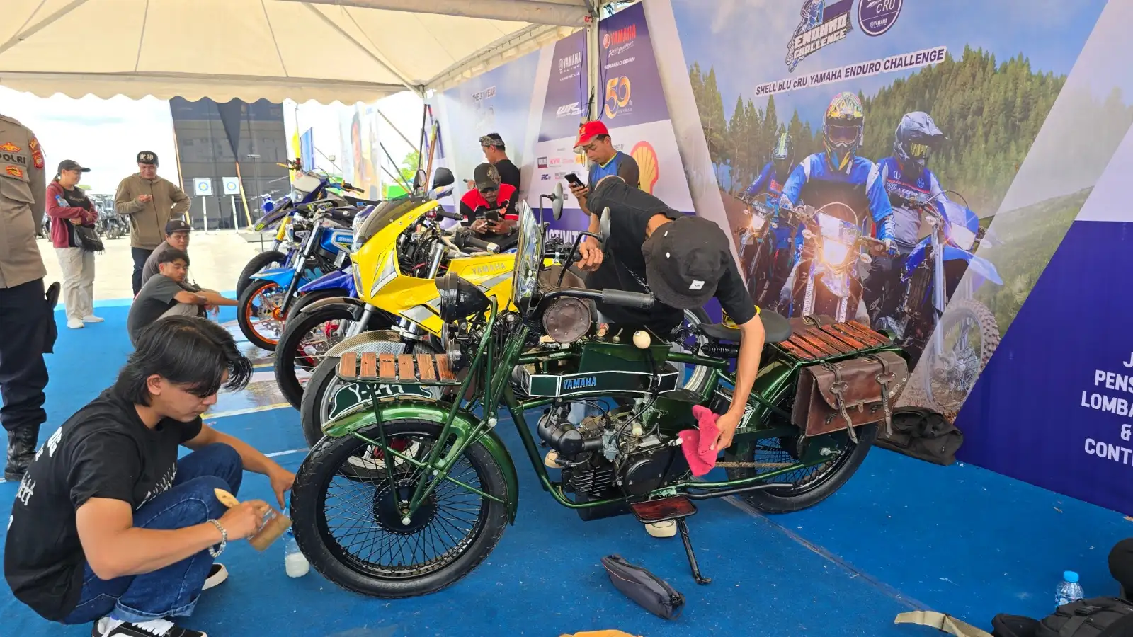 Kontes Modifikasi di Shell bLU cRU Yamaha Enduro Challenge Sintang, Kalimantan Barat Semua Motor Tampil Memukau!