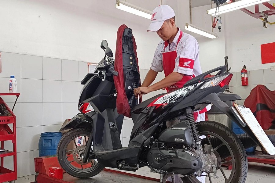 Menyala Merdeka Diskon 17% Servis Motor Honda di AHASS