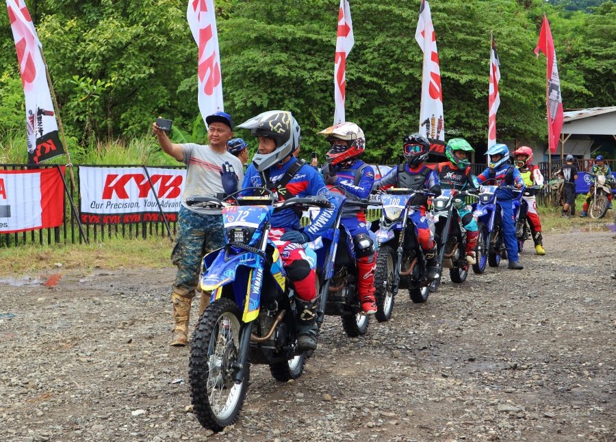 Rasakan Keseruan SHELL bLU cRU Yamaha Enduro Challenge Lebih dari Sekedar Balapan