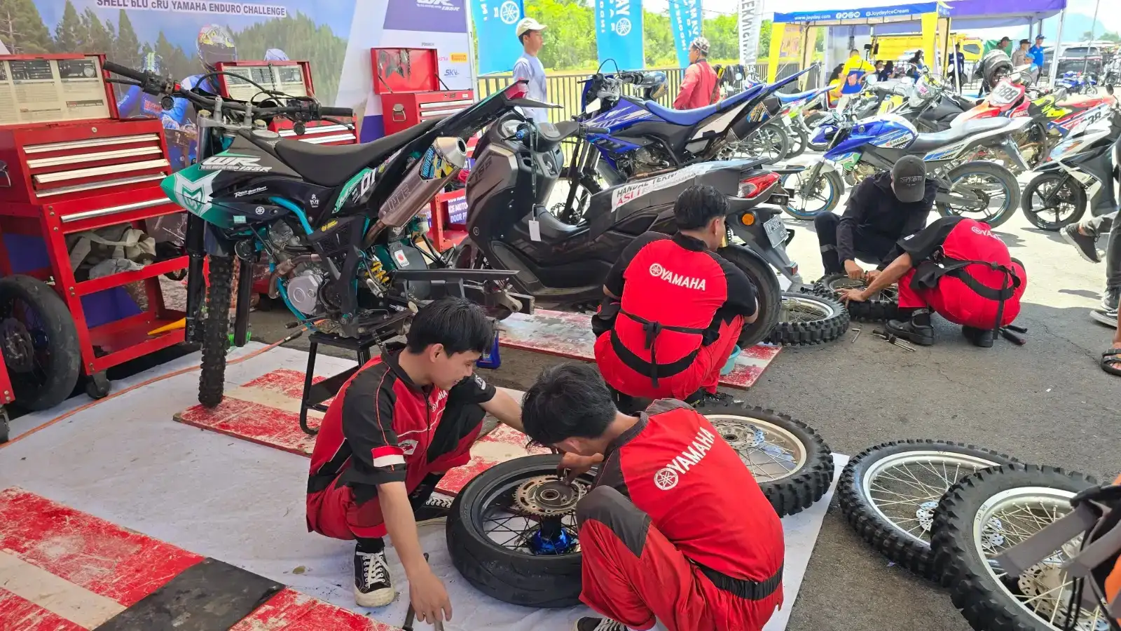 Servis Motor Gratis di Shell bLU cRU Yamaha Enduro Challenge Sintang, Kalimantan Barat
