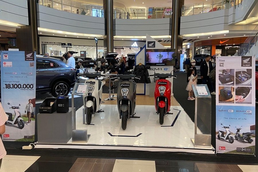 Diskon Gila Honda EM1 e September 2024! Hemat Rp 18,1 Juta!